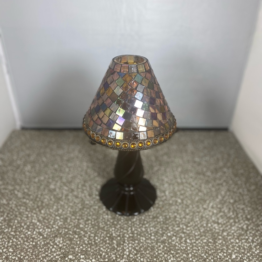Vintage Party Lite Global Fusion Tea light Mosaic Table Lamp with Bronze Base.